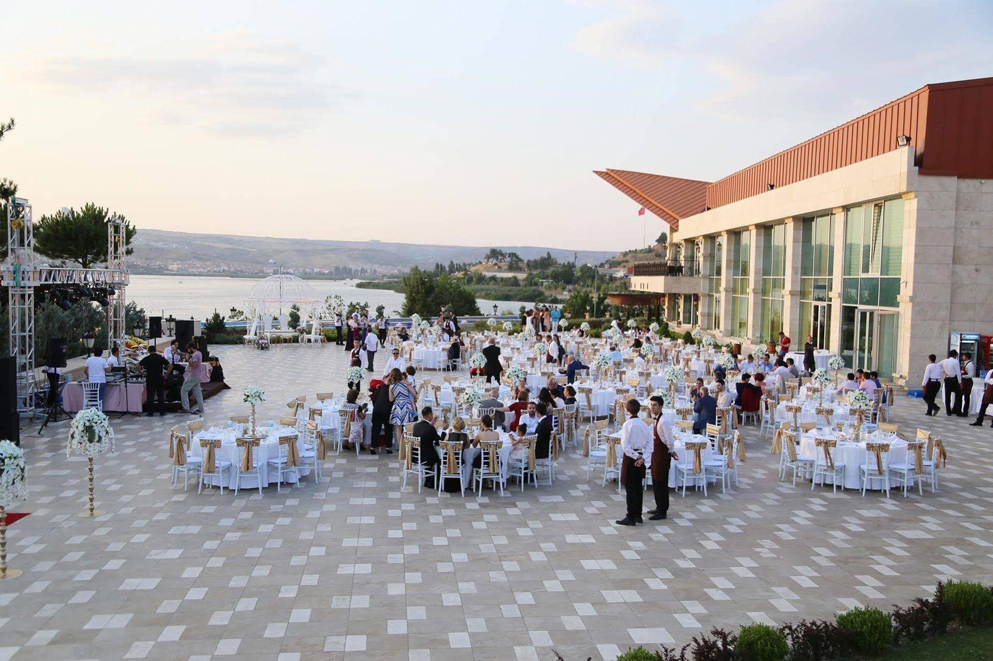 Kronos Hotel Golbasi  Luaran gambar