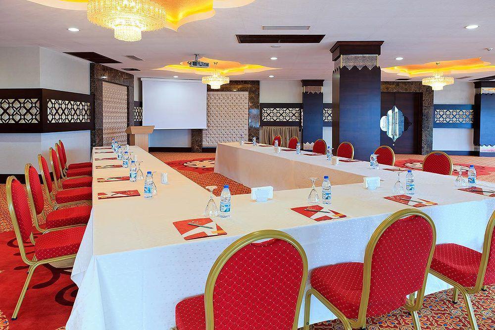 Kronos Hotel Golbasi  Luaran gambar